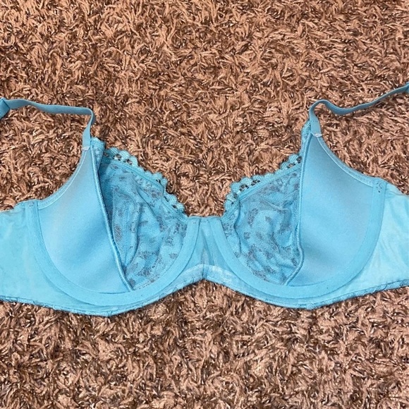 Victoria’s Secret bra - Picture 3 of 4